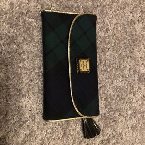 Dooney & Bourke Continental Clutch